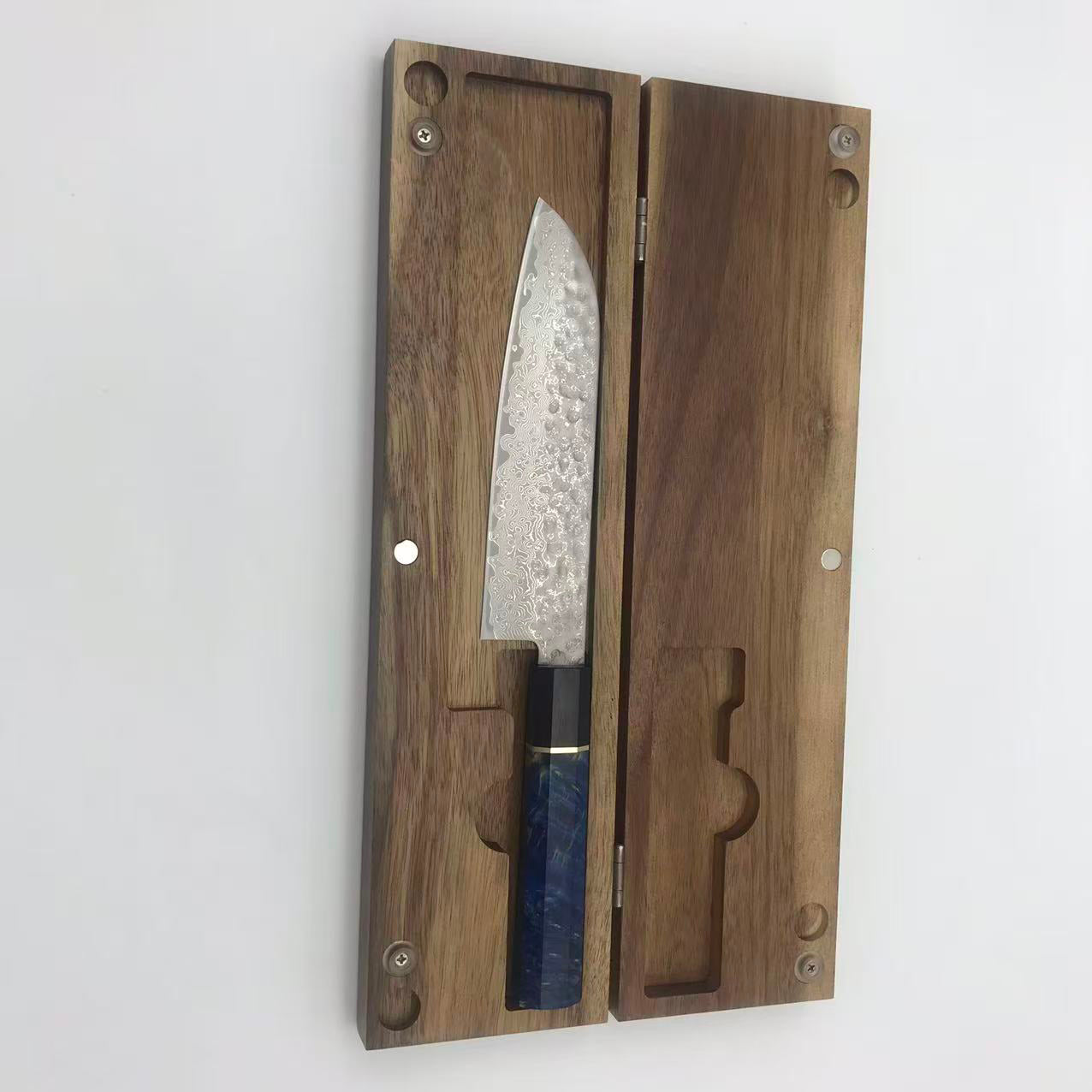 Santoku Sakai no Kami – The Divine All-Purpose Japanese Knife